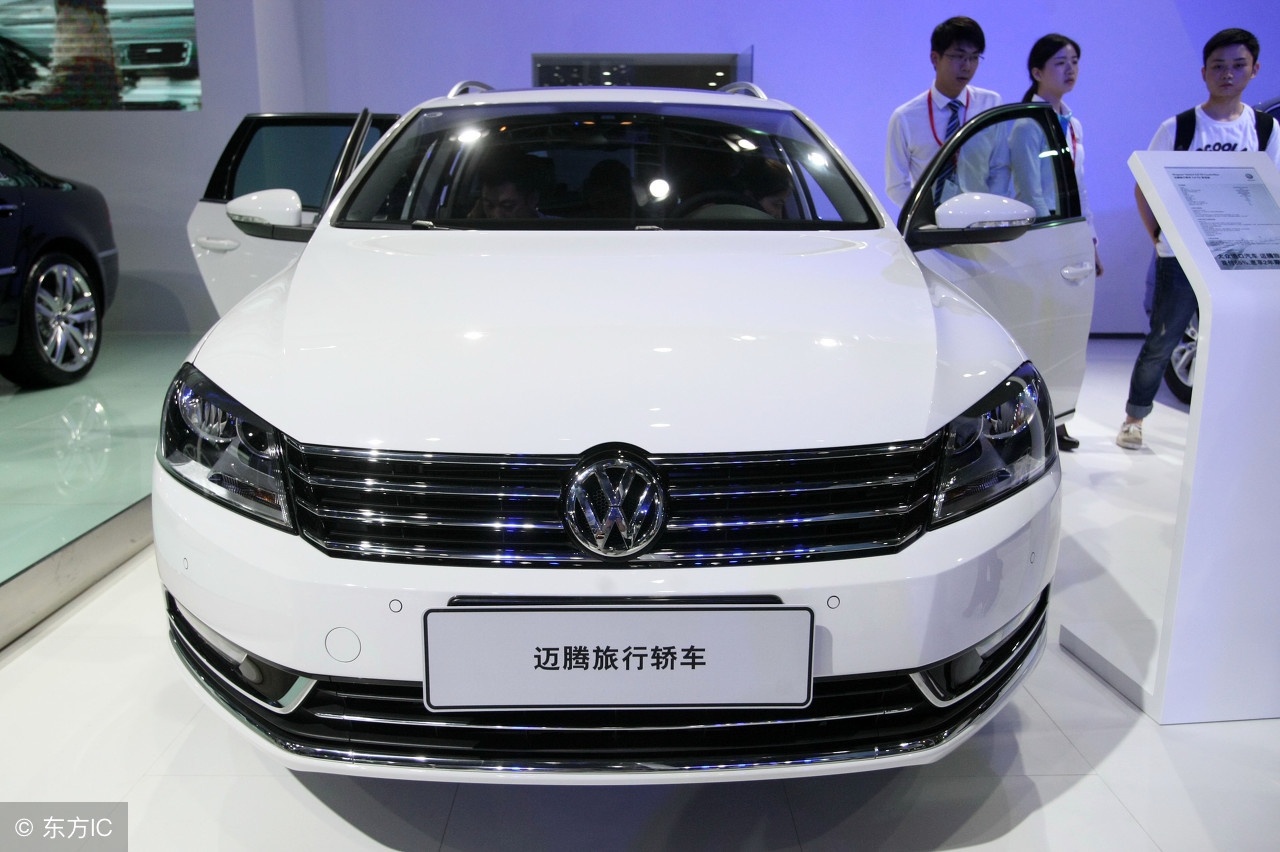 13年迈腾1.8t豪华版现在值得买吗,17年迈腾1.8t豪华版二手车多少钱