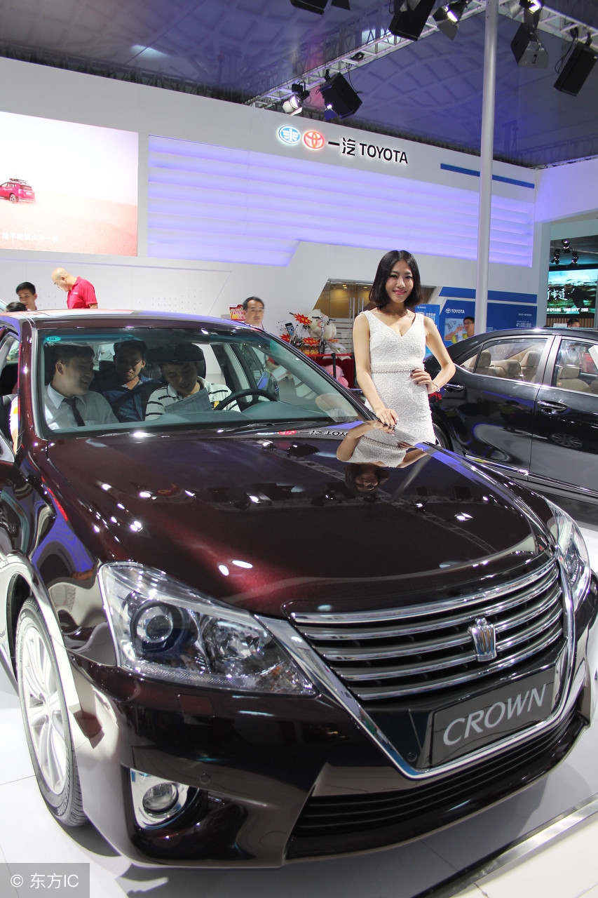 13年迈腾1.8t豪华版现在值得买吗,17年迈腾1.8t豪华版二手车多少钱