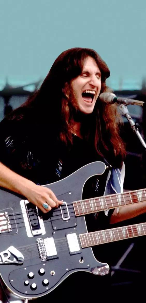 转给不了解吉他、电吉他、贝斯的朋友看！