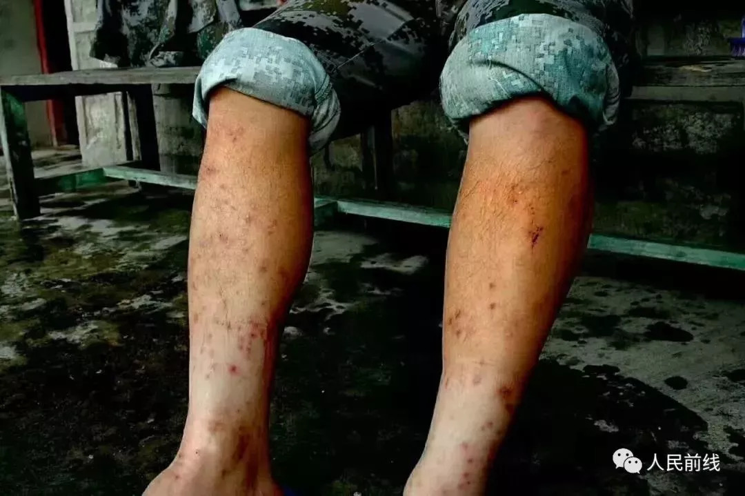 西藏墨脱军人的照片,西藏军人真实照片