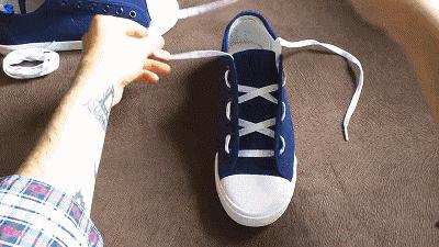 好看又时尚的鞋带新穿法,夏天鞋带这样系好穿又时髦