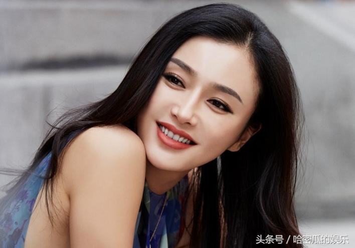 台上大跳性感爵士舞,台下与粉丝互动吃火锅,这样的娘娘太贴心