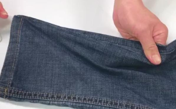 生活技巧，解决裤腿太大太宽问题，方法简单好学，巧妙的很