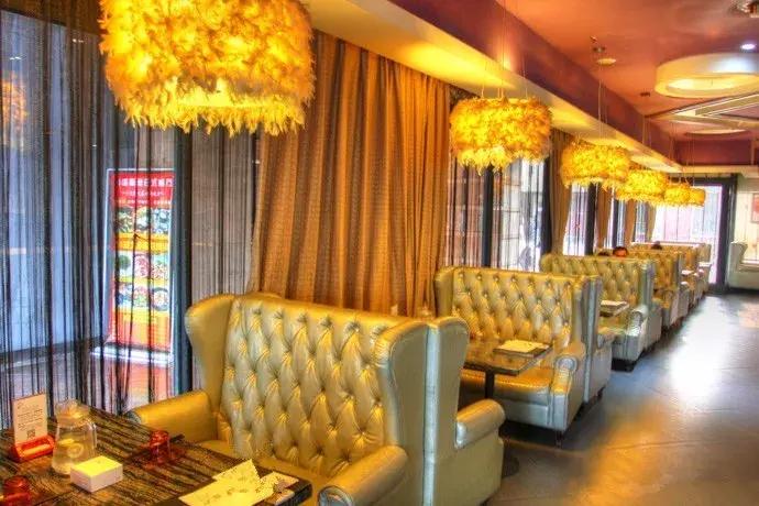 郑州曼哈顿哪个地方适合约会,秋天约会去郑州哪里比较好