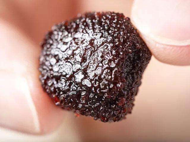 如何用糖杨梅酱腌制杨梅,冰糖腌杨梅的简单正确方法