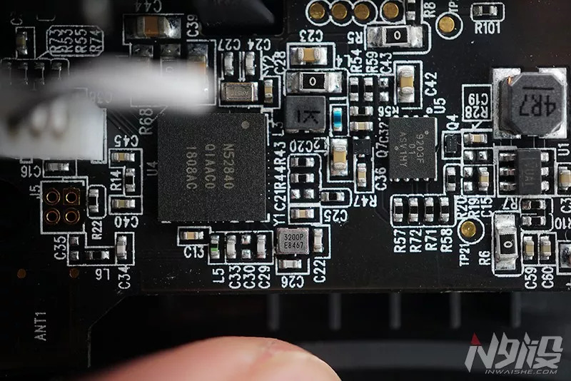 雷蛇曼巴眼镜蛇无线版用什么微动,雷蛇曼巴眼镜蛇无线版鼠标掉帧