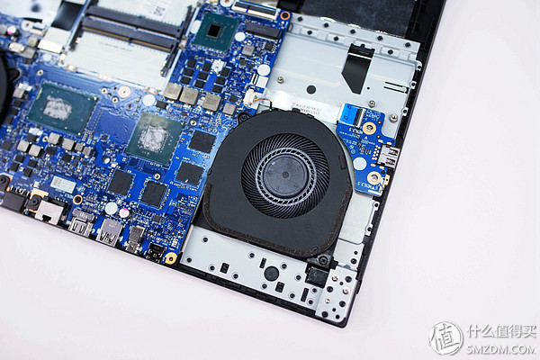 8代i71060游戏本吃鸡,2022款i7联想拯救者y7000p