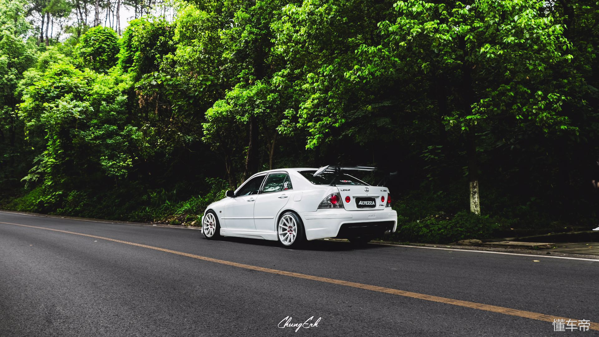 头文字d最恐怖的漂移,头文字d咬地鲨谁开的