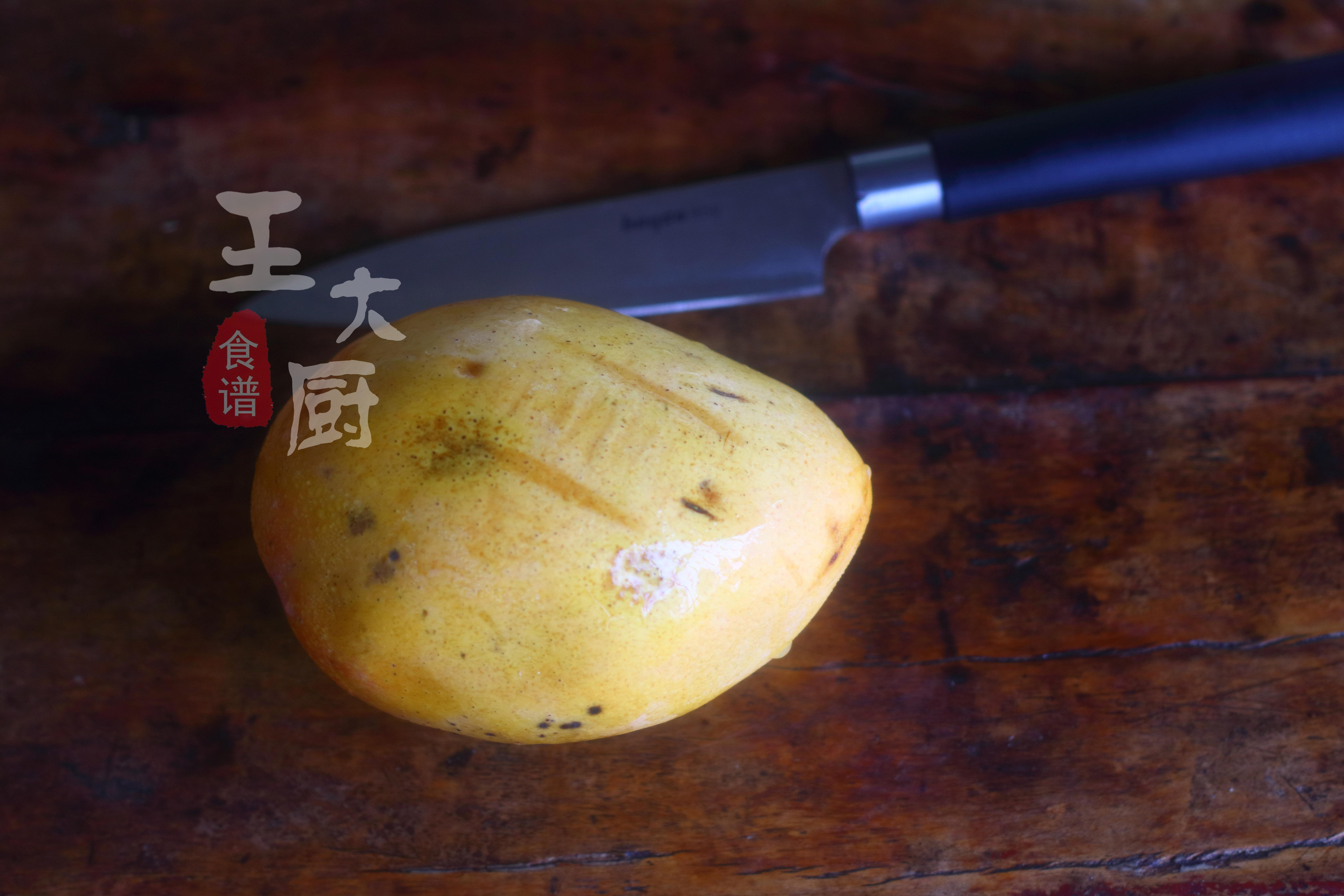 芒果花的切法,芒果花的切法视频教程