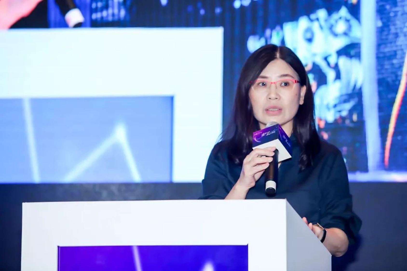 万里滔滔江水永不休什么意思,滔滔江水永不休的下一句是什么