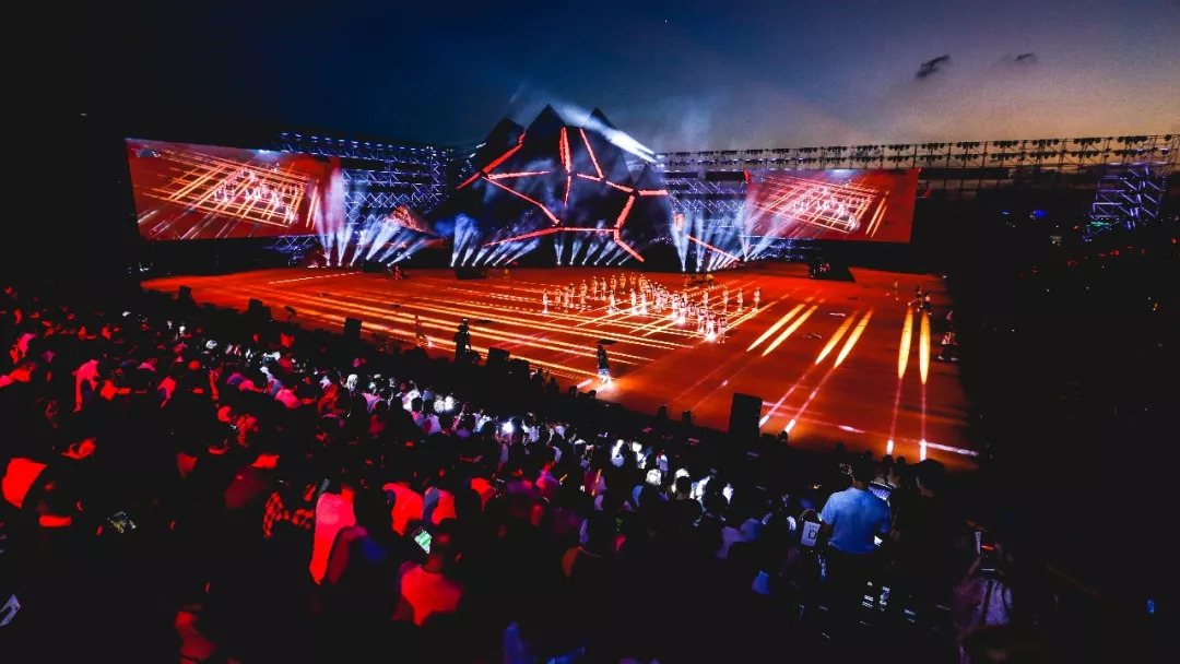 如果一辈子只能放一把火，我选择在火人节丨Weekly