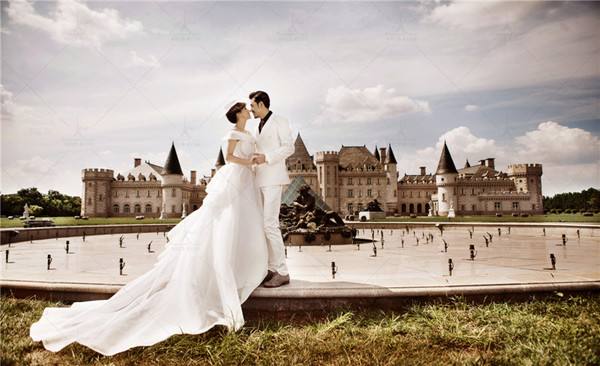 每个人的婚纱照都有独特的风格,5种婚纱照风格推荐