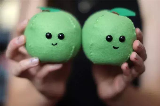 卖假货还能瞬间秒空，英国艺术家的快闪店火遍ins