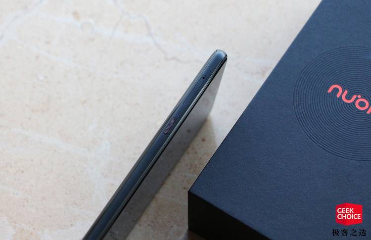 努比亚z18外观对比,努比亚z18全面屏图