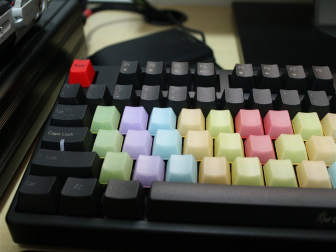 拒绝做油腻中年，浅谈键帽的那些事儿