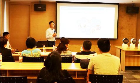 头条｜热烈祝贺亿慧云智慧健康品牌发布会在上海成功举行