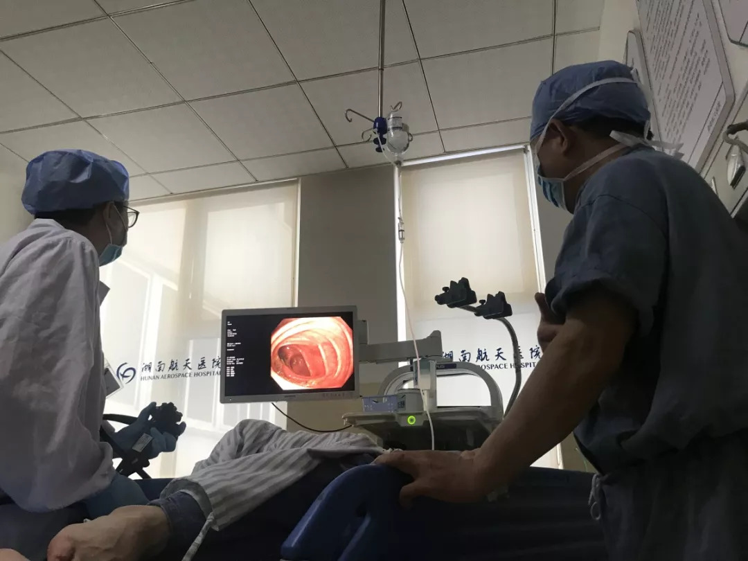 内镜下胆道支架植入术,内镜下肠道支架置入术的费用