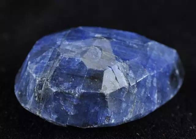 如何鉴别泰国红宝石青柚苗真假,怎么辨别红宝石的真假