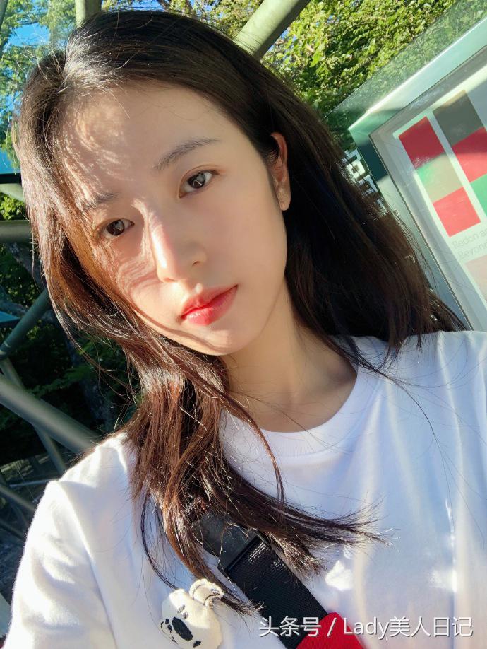 周雨彤的绿镜子多少钱,周雨彤袖套