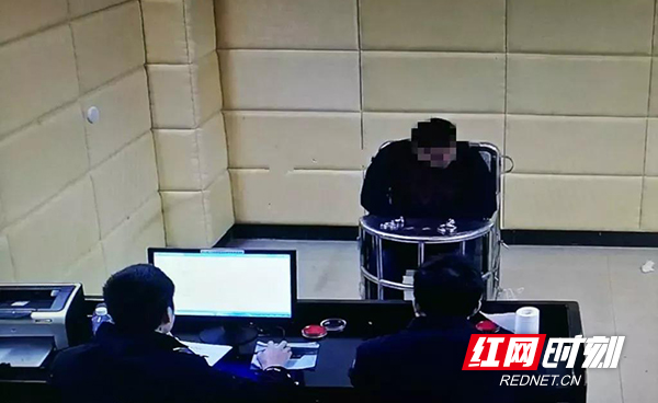 抓捕网络招嫖诈骗团伙视频,近日破获招嫖诈骗案件