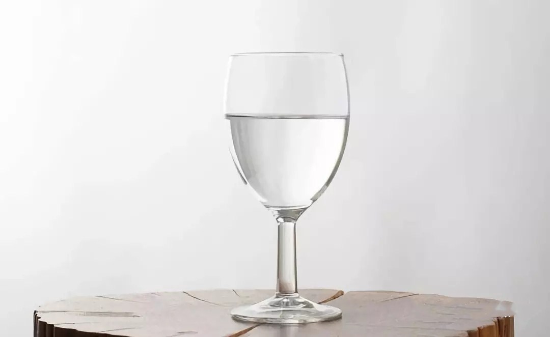 怎样分清假酒,如何分清楚假酒