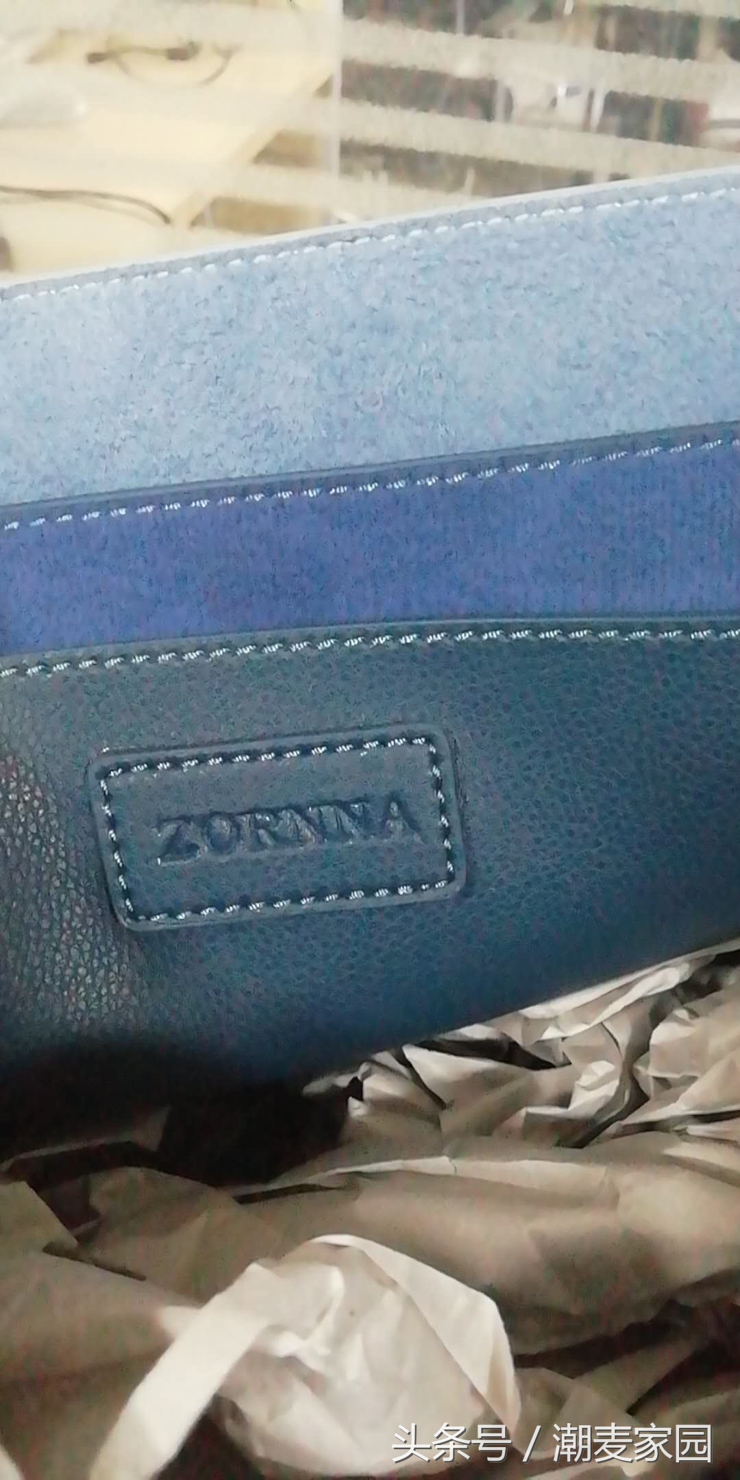 「手感超好」实拍美女刚刚到手的香港zornna包包开箱