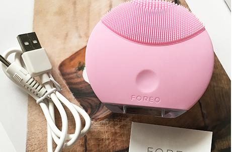 露娜洁面仪真的有那么好用吗,好物推荐之露娜lunamini2洁面仪