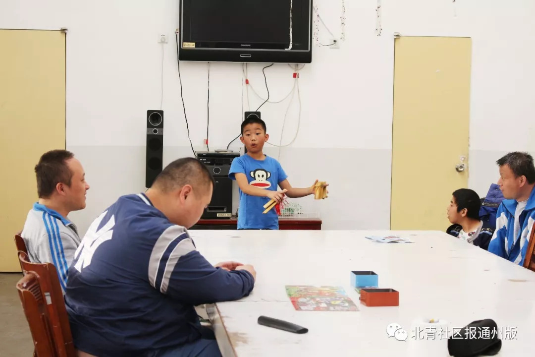 他是全市新时代好少年，更是通州用快板打出名堂的“普法小能手”！