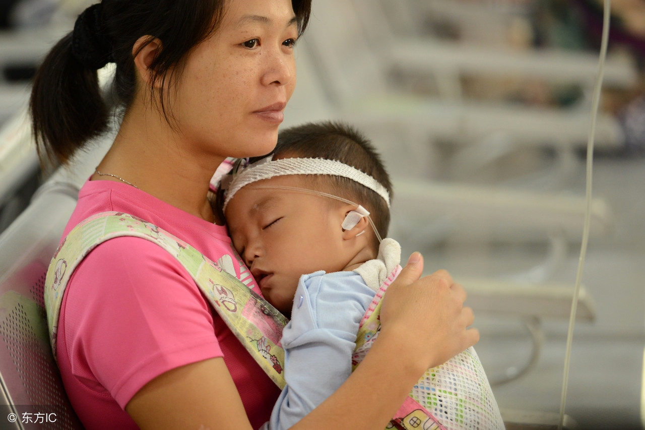 小宝贝发高烧抽筋怎么弄,小孩发高烧抽筋怎么回事