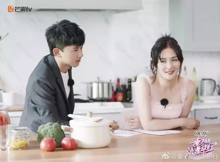 谢娜产后是怎么瘦下来了的,谢娜产后复出首秀素颜出镜