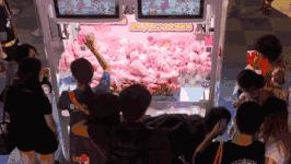 娃娃机惊现真娃娃,重庆网红大型娃娃机