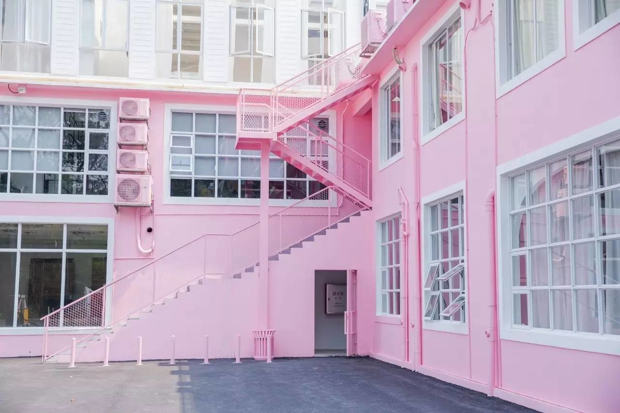 适合情侣拍照的网红打卡点,适合情侣拍照的网红打卡地点