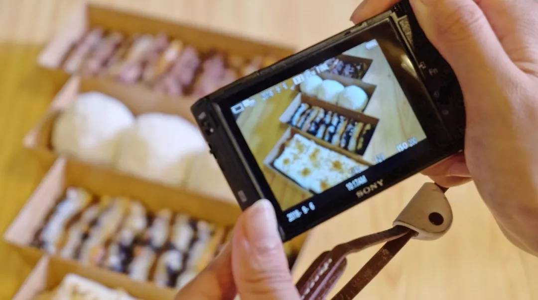 意外爆火的美食店铺,爆火的米糕