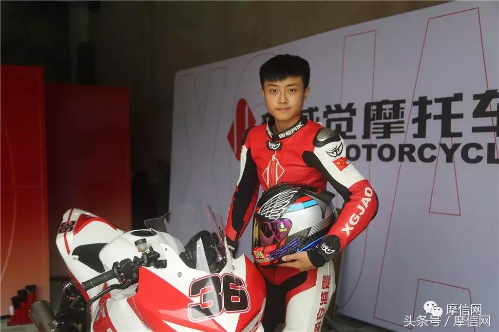 再创佳绩！新感觉自主双缸250CC赛车征战CRRC（贵阳站）