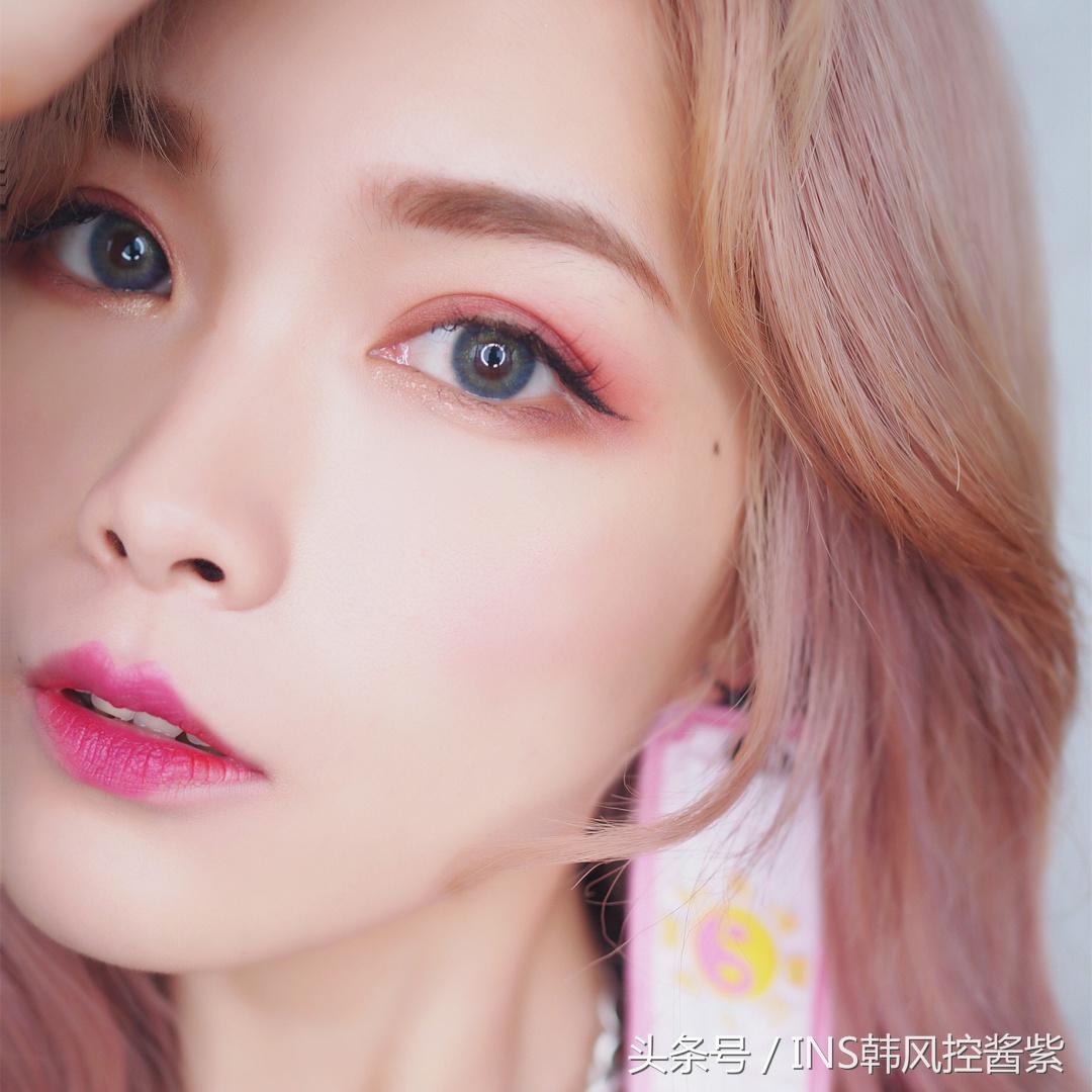 网红都戴什么颜色的美瞳,网红都戴什么样的美瞳比较逼真