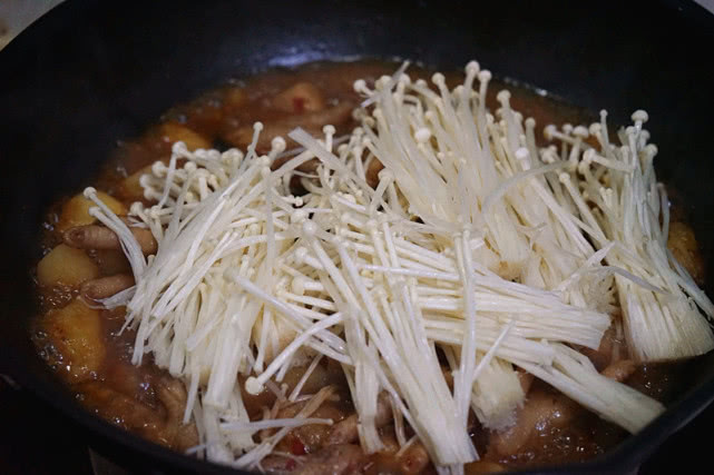 鸡爪不脱骨的凉拌做法,鸡爪脱骨了怎么做好吃