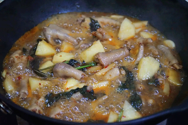 鸡爪不脱骨的凉拌做法,鸡爪脱骨了怎么做好吃