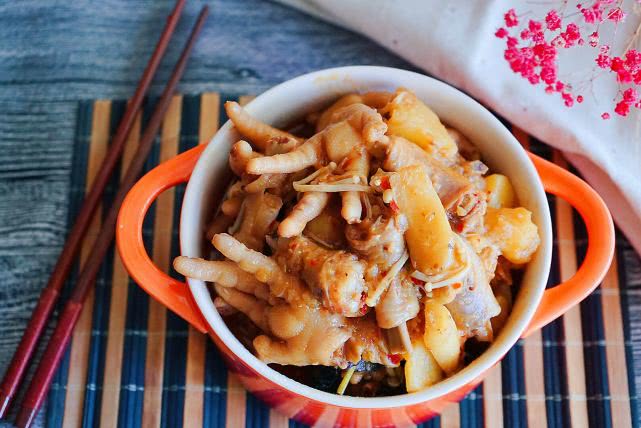 鸡爪凉拌怎么弄去骨,无骨鸡爪脱骨怎么煮不会烂