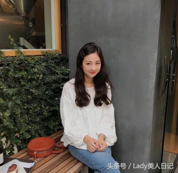 小个儿女生不只可以驾驭可爱风哦，穿对衣服让你做百变小仙女