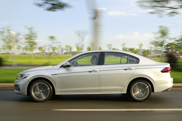一汽大众新宝来280tsi,大众2019款1.5新宝来测试