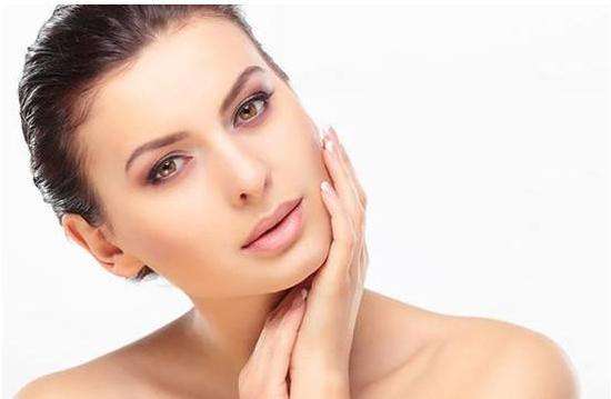 脸颊两边有斑是什么斑怎么去掉,脸颊两边长色斑什么原因导致的