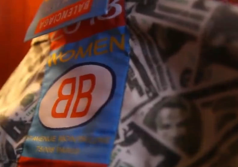 OMG冷少衣柜曝光，放眼望去全是LVSupreme椰子AJ！