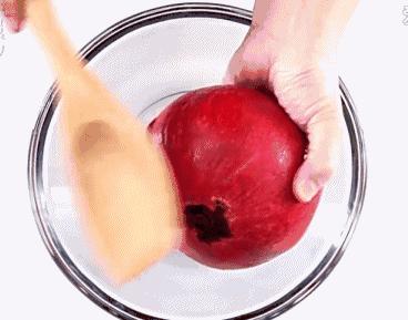 红润有食欲，一咬就爆汁，不用吐籽的突尼斯软籽石榴，甜滋滋货比十几家后，我们帮你选了这个