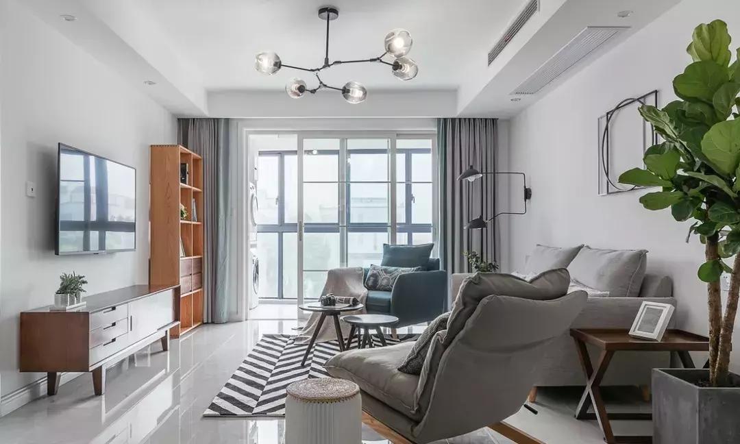 窗帘一丑毁所有！花20万装的新家不如隔壁10万简装