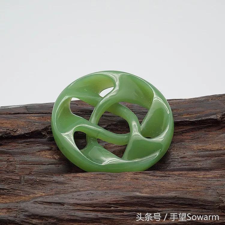 英国大叔在苏州做玉雕,英国人在苏州做玉雕