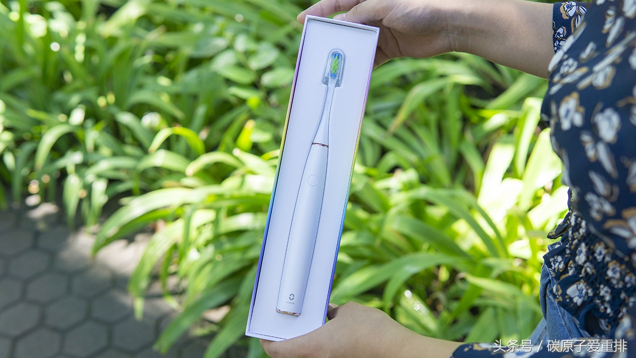 智能声波牙刷oclean,智能声波电动牙刷刷牙干净吗