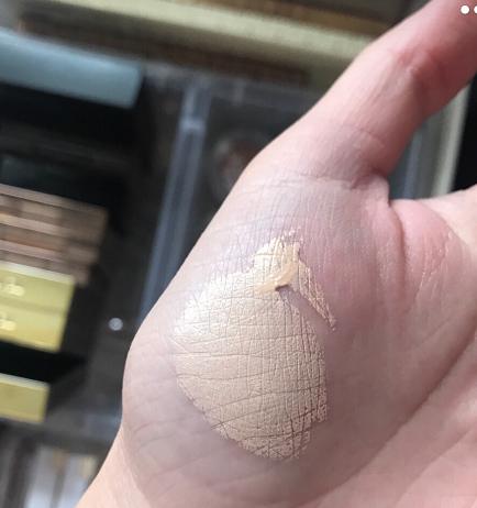 粉霜粉底液bb霜哪个遮瑕好,秋季平价粉底液推荐