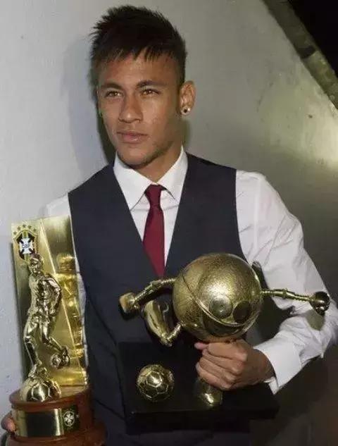 足球球员逆袭成长之路,足球中逆袭球员