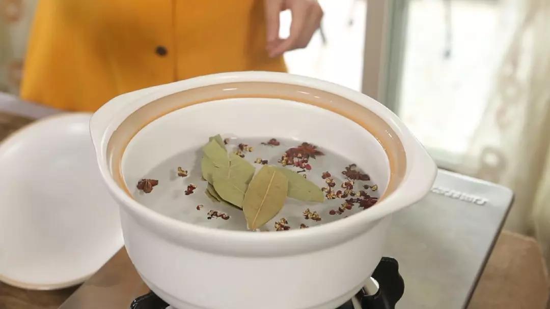 自己做的泡菜再难吃也要吃完,第一次做泡菜生花