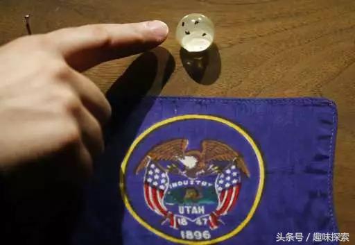 镶有月球岩石的树脂球被美国视为国宝,因是抢手货多年前就失踪了